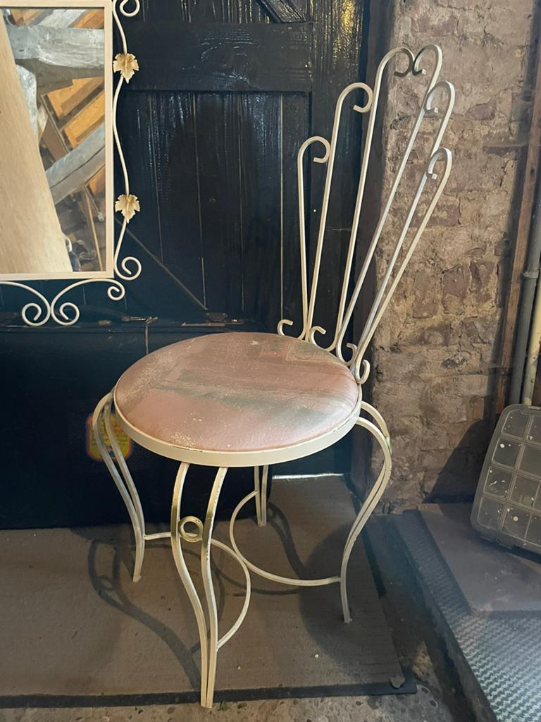 Romantische set met stoel, spiegel en kapstok; 20 euro/item, Ophalen, Metaal, Wit, Gebruikt