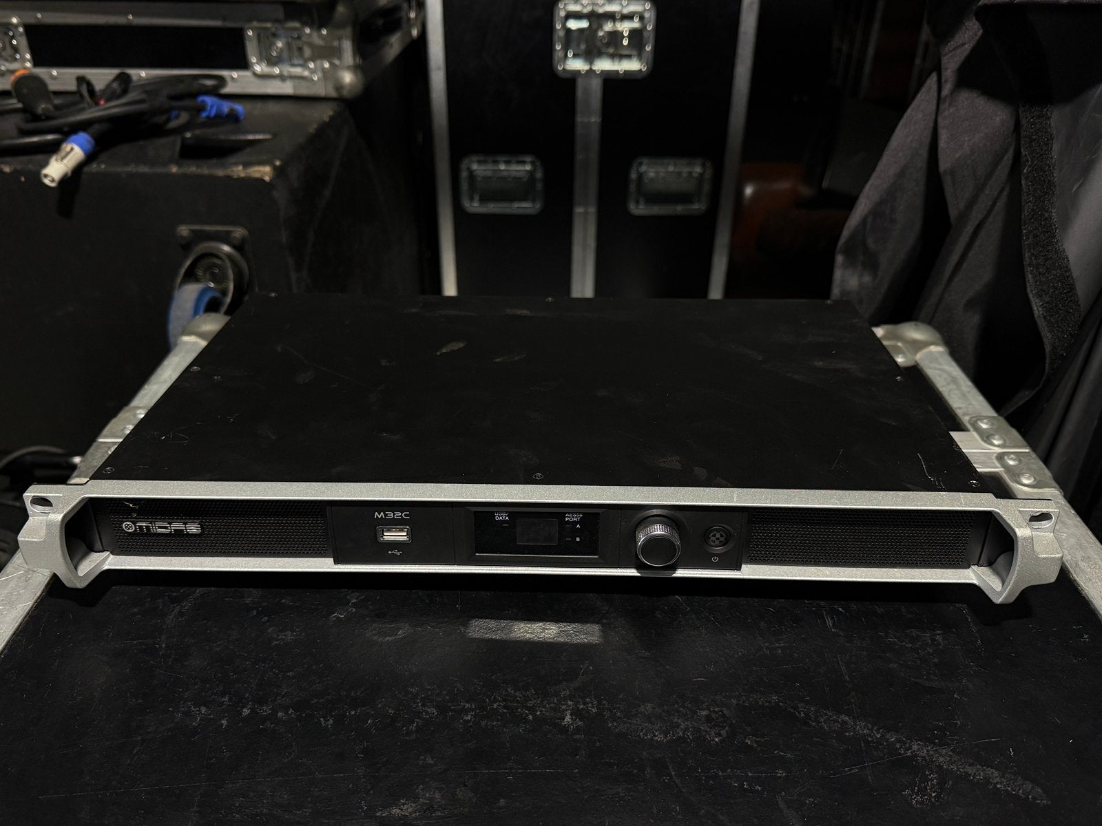 Midas M32C rackmixer | insteekkaart utrack x32, Muziek en Instrumenten, Ophalen, -, -, 20 kanalen of meer