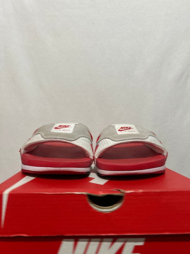 ALS NIEUW! Maat 42,5 - Nike Air Max 1 Slide White Uni Red, Kleding | Heren, Slippers, Verzenden, Wit, Nike