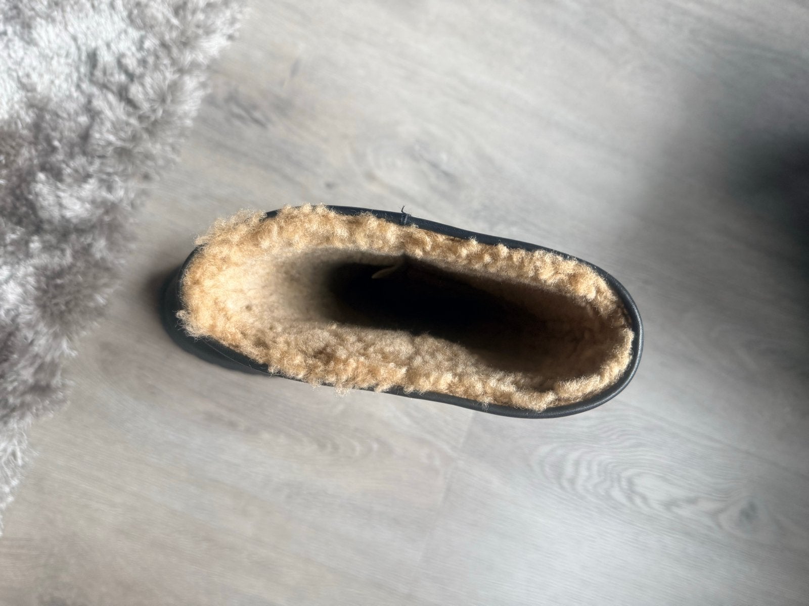 Mooie UGG laarzen maat 40 in originele doos, Ophalen of Verzenden, Gedragen, Zwart, Hoge laarzen