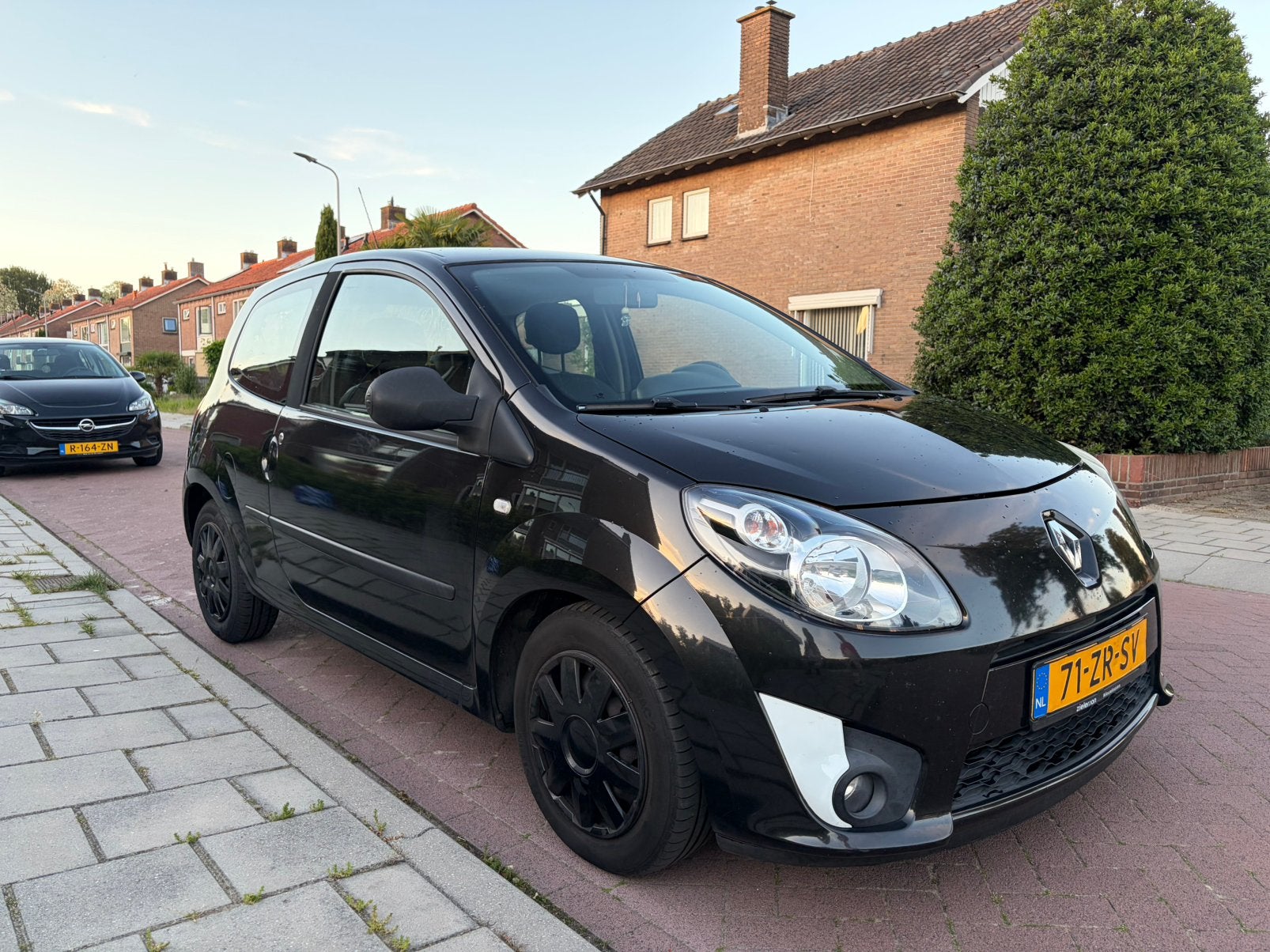 Renault Twingo 1.2 16V 2008 Zwart, Voorwielaandrijving, Twingo, 31 €/maand, 4 cilinders