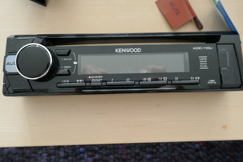 Kenwood autoradio KDC-110U, Auto diversen, Autoradio's, Zo goed als nieuw, Ophalen of Verzenden