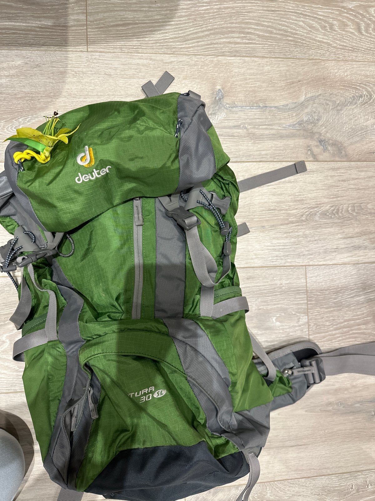 Deuter Tura 30 SL Trekking Rugzak - Groen, 25 tot 40 cm, Zo goed als nieuw, Trekking, Ophalen