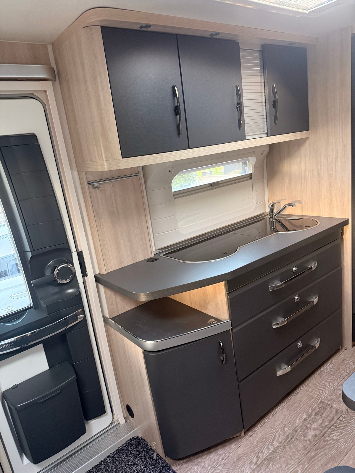 Hobby 545 KMF Luxe overcomplete gezinscaravan perfecte staat, Kachel, Rondzit, Hobby, Particulier