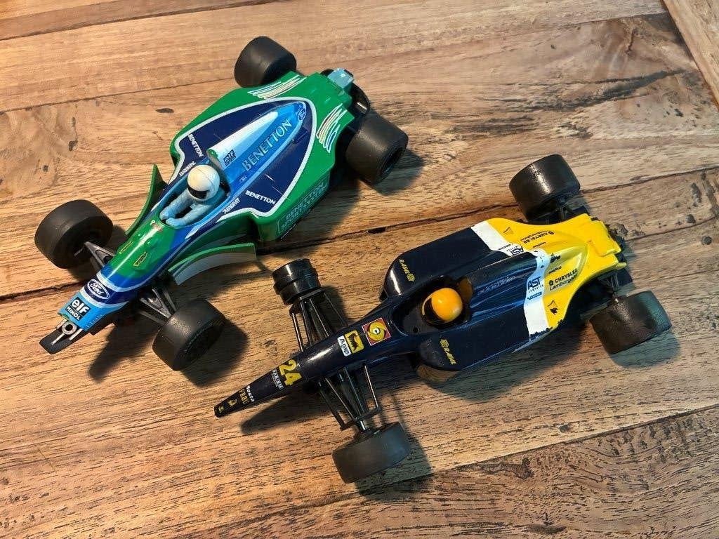 2 x Scalextric loop/sloop raceauto’s, Kinderen en Baby's, Speelgoed | Racebanen, Ophalen of Verzenden, Gebruikt, Elektrisch, Overige merken