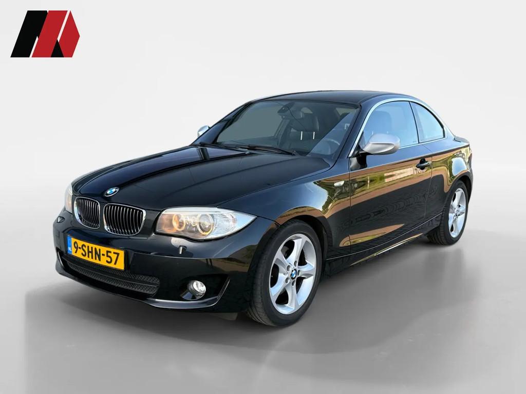 BMW 1 Serie 120i | 2de eig. | Facelift | LED | € 12.995,00, 4 cilinders, Zwart, Benzine, 5 stoelen