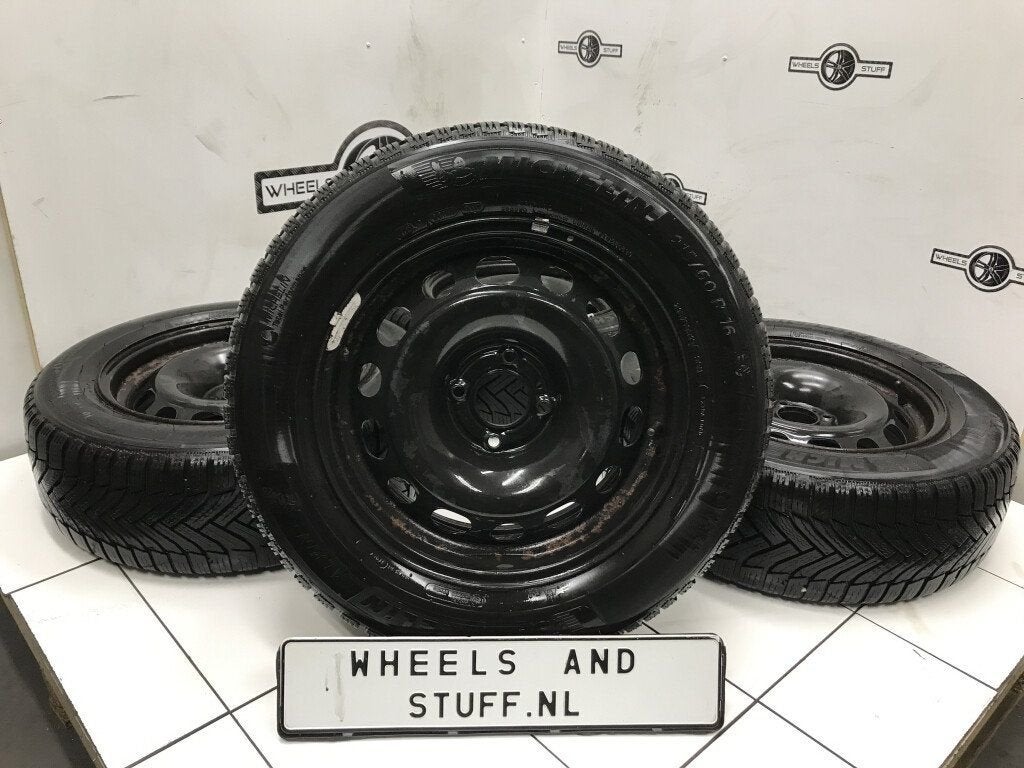 Peugeot 307 staal velgen 16"inch met winterbanden 4x108, Ophalen, Gebruikt, 16 inch, Banden en Velgen