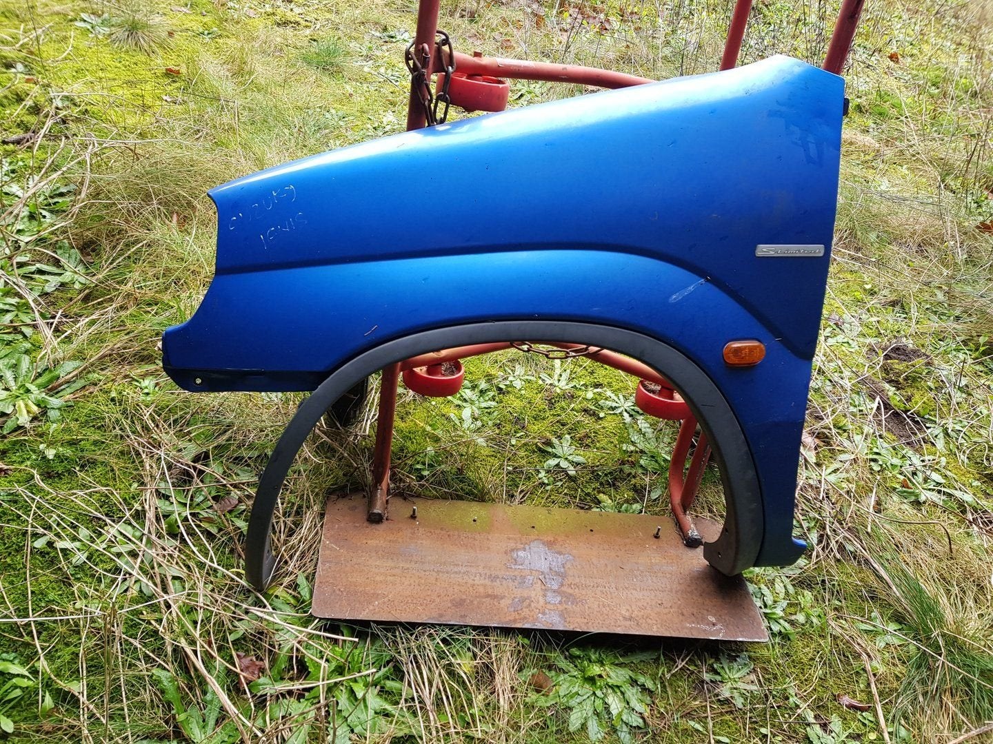 SUZUKI IGNIS VOORSCHERM LINKS BJ 2006, Gebruikt, -, -, Ophalen of Verzenden