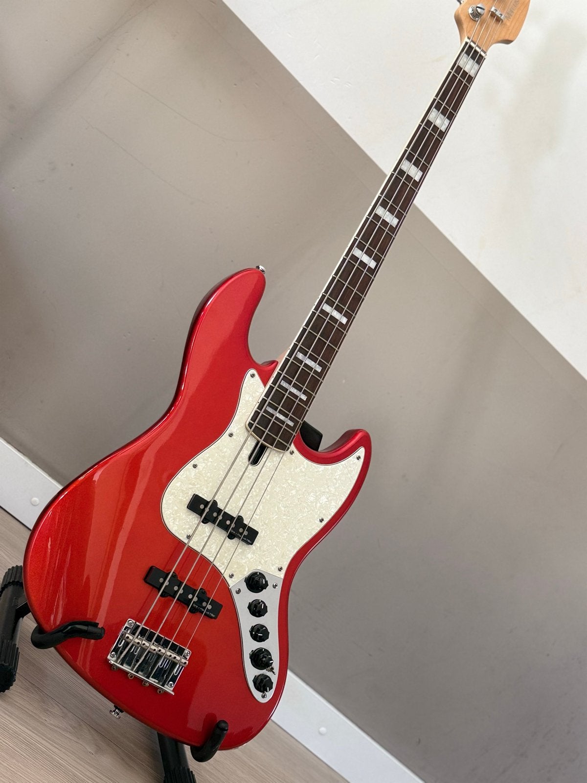 Marcus Miller V7 Gen 2 Jazz Bas - Rood, Ophalen, Zo goed als nieuw, Elektrisch