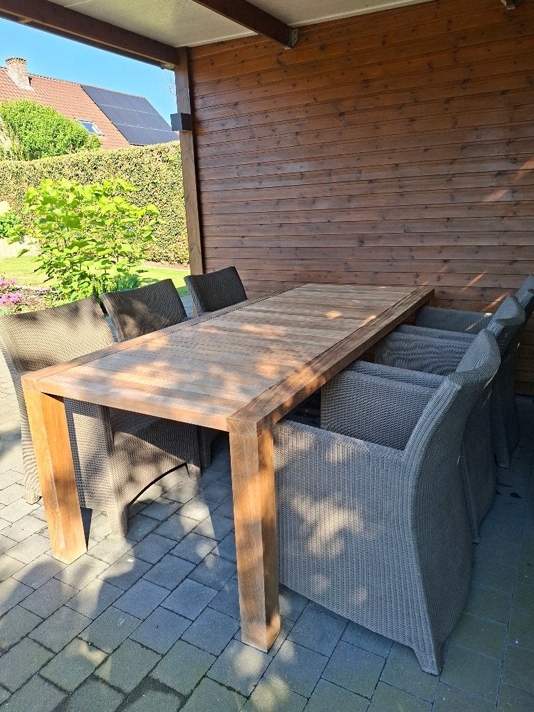 Tuinset : tafel TRIBU met 6 stoelen VERSUS by TRIBU