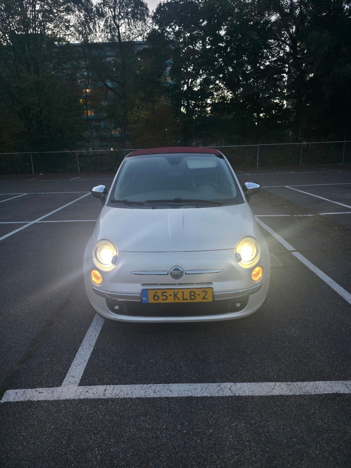 Fiat 500 LOUNGE 1.2 AUT C 2010 - Nieuwe APK, Auto's, Bi-Xenon koplampen, Bedrijf, 915 kg, 69 pk