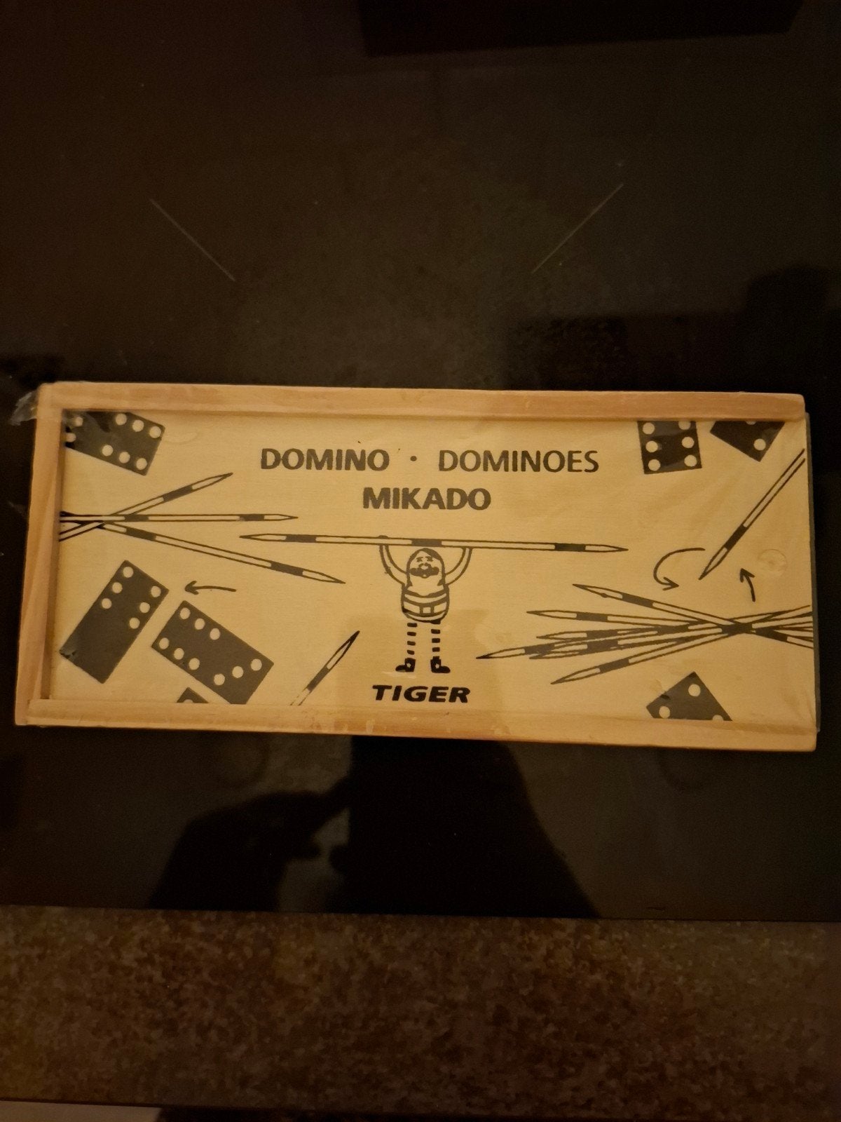 Domino en Mikado spelset van Tiger, Een of twee spelers, Ophalen, Gebruikt, Tiger