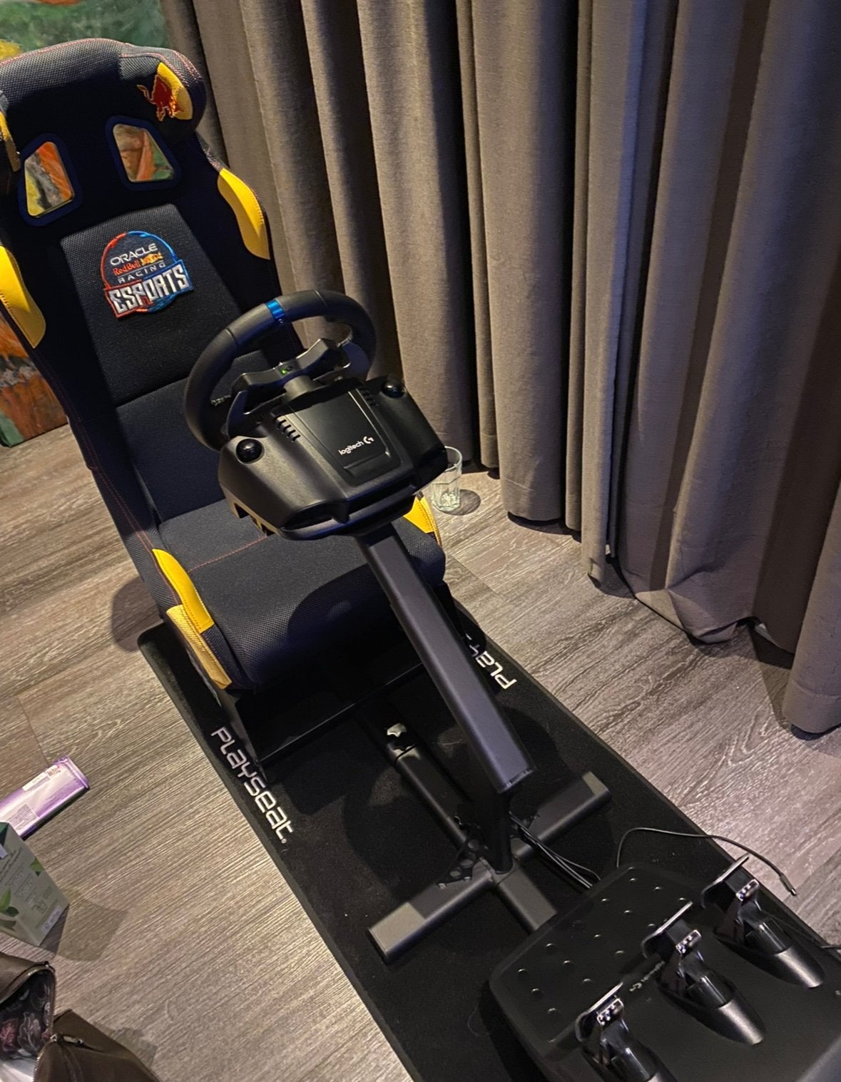 RedBull playseat + Logitech G29 + Playseatmat XL + 3 spellen, Spelcomputers en Games, Ophalen, Zo goed als nieuw, Playseat of Racestoel