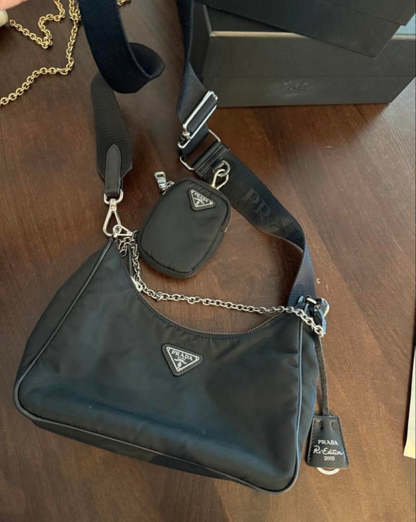 Prada Re-Edition 2005 Nylon Tas - Zeer Goede Staat, Ophalen of Verzenden, Zo goed als nieuw, Zwart, Schoudertasje