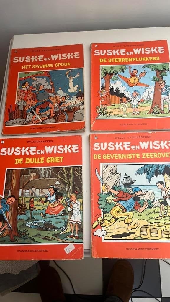 100 x Suske en Wiske + 7 x pockets+ 6x Familie stripboek, Meerdere stripboeken, Ophalen of Verzenden, Gelezen