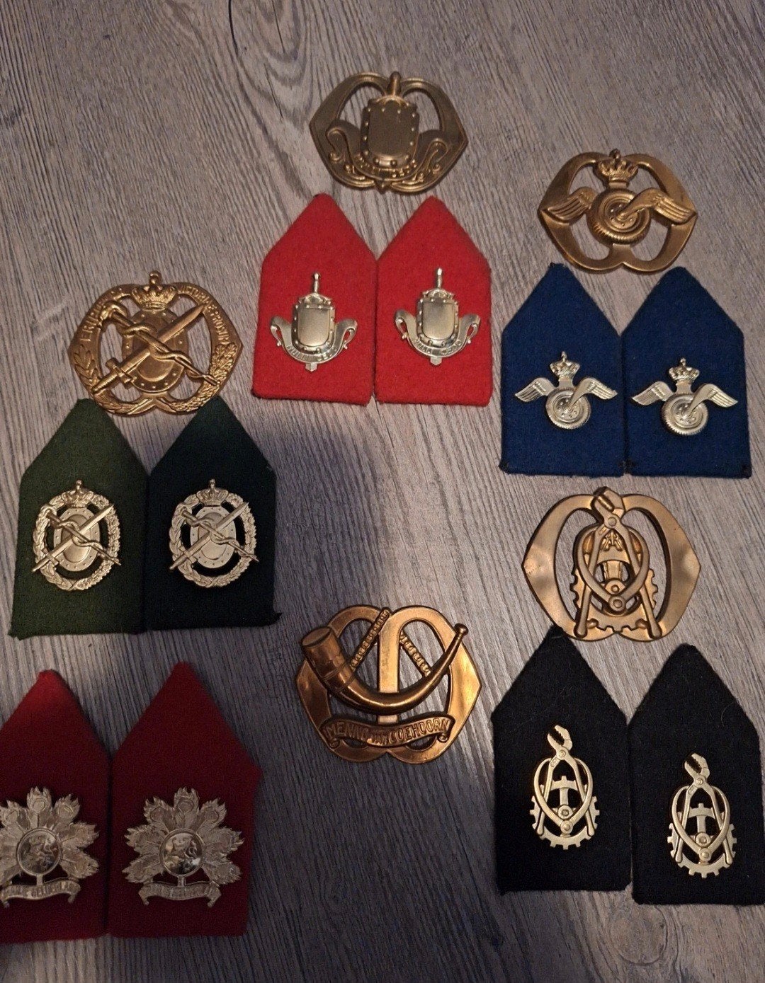 Verzameling militaire emblemen en insignes, Ophalen of Verzenden