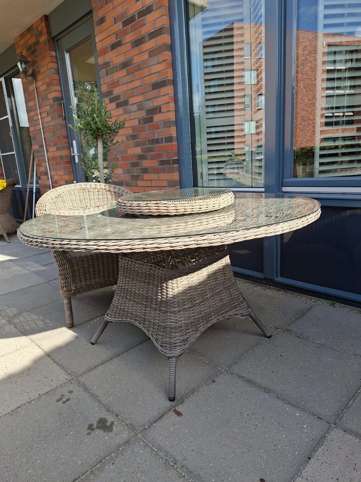Wicker tuintafel 140 doorsnede, Tuin en Terras, Ophalen, Gebruikt, Wicker