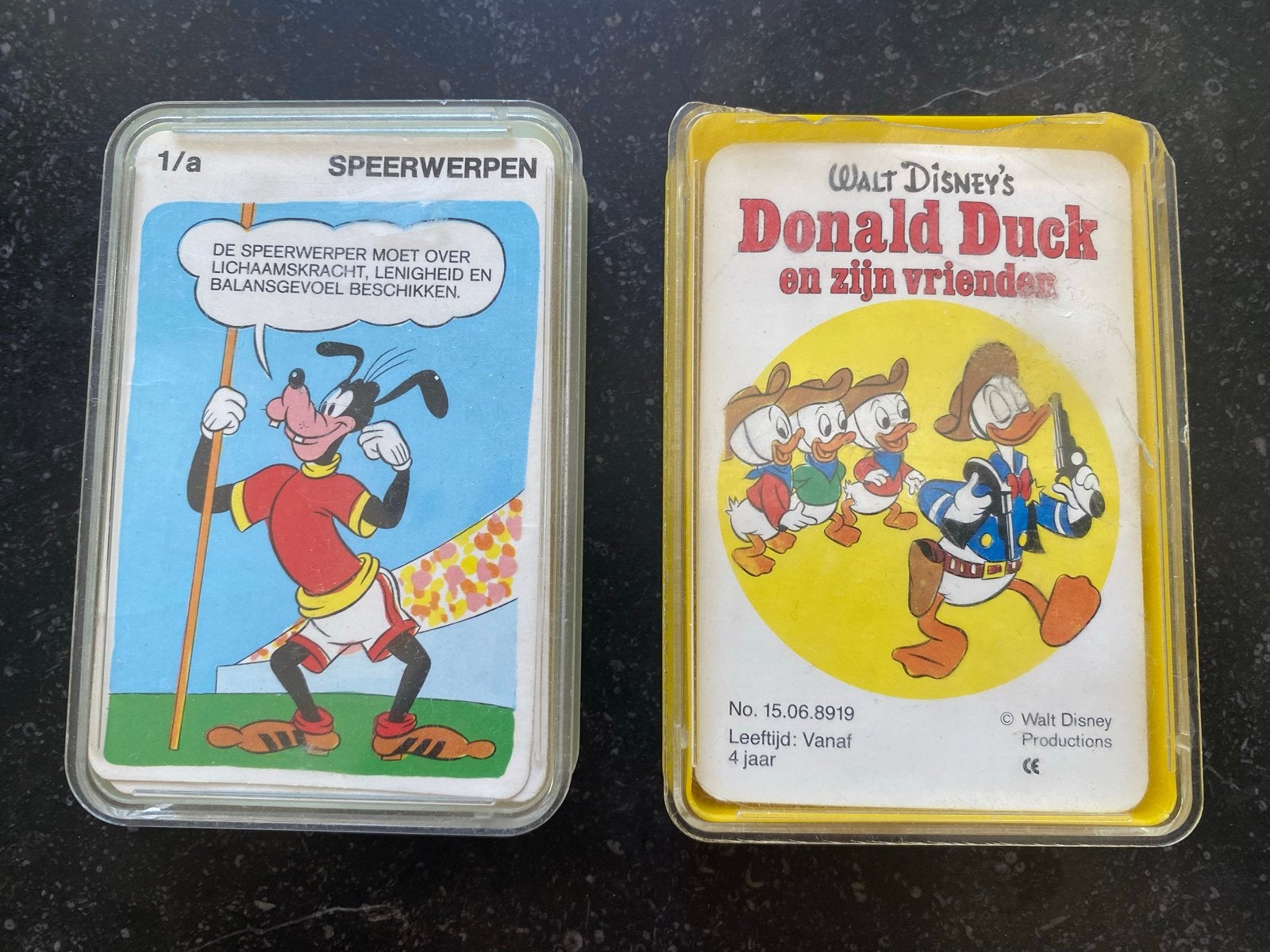 2 vintage Walt Disney's Donald Duck kwartetspellen, Verzamelen, Ophalen of Verzenden, Donald Duck, Gebruikt, Papier, Kaart of Schrift