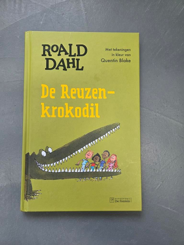 Roald Dahl - De reuzenkrokodil, Roald Dahl, Fictie algemeen, Ophalen of Verzenden, Zo goed als nieuw