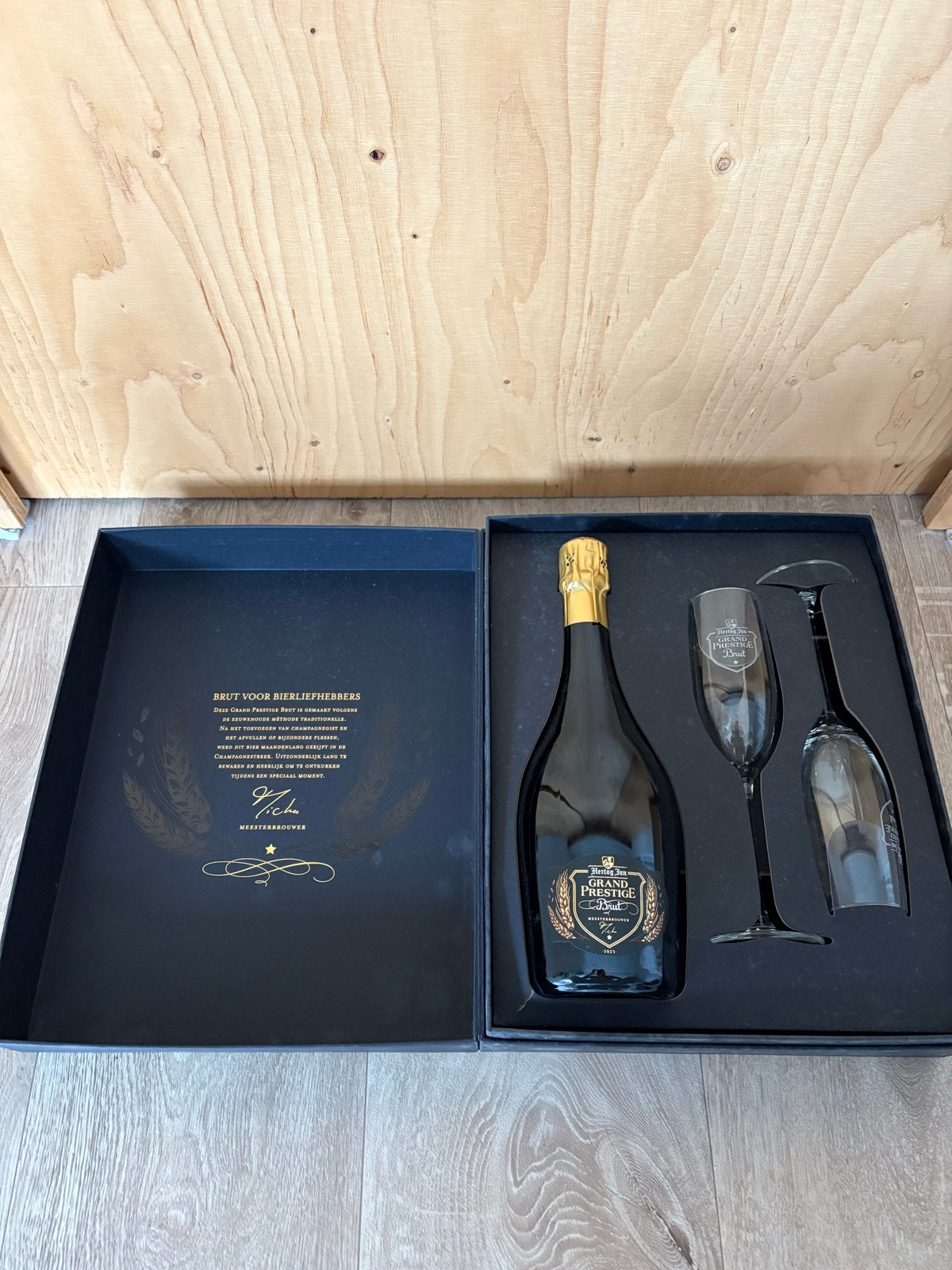 Hertog Jan Grand Prestige Brut 2023 geschenkset + glazen, Verzamelen, Biermerken, Ophalen, Nieuw, Flesje(s), Hertog Jan