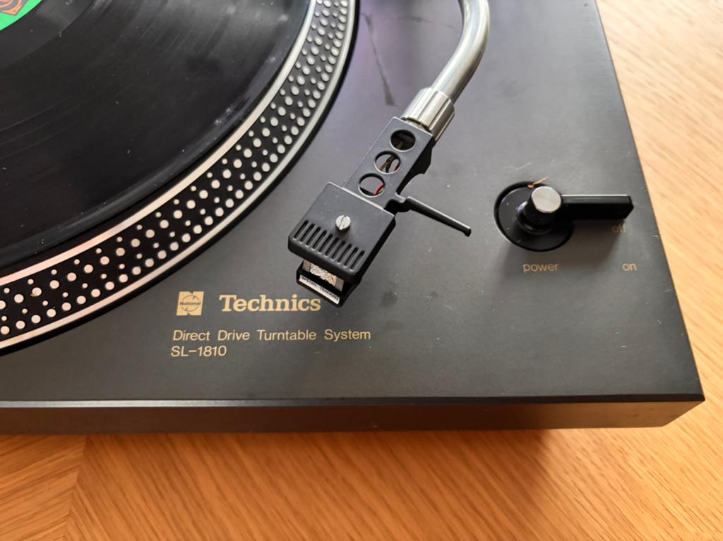 Technics SL 1810 direct drive, Ophalen of Verzenden, Zo goed als nieuw, Platenspeler, Technics