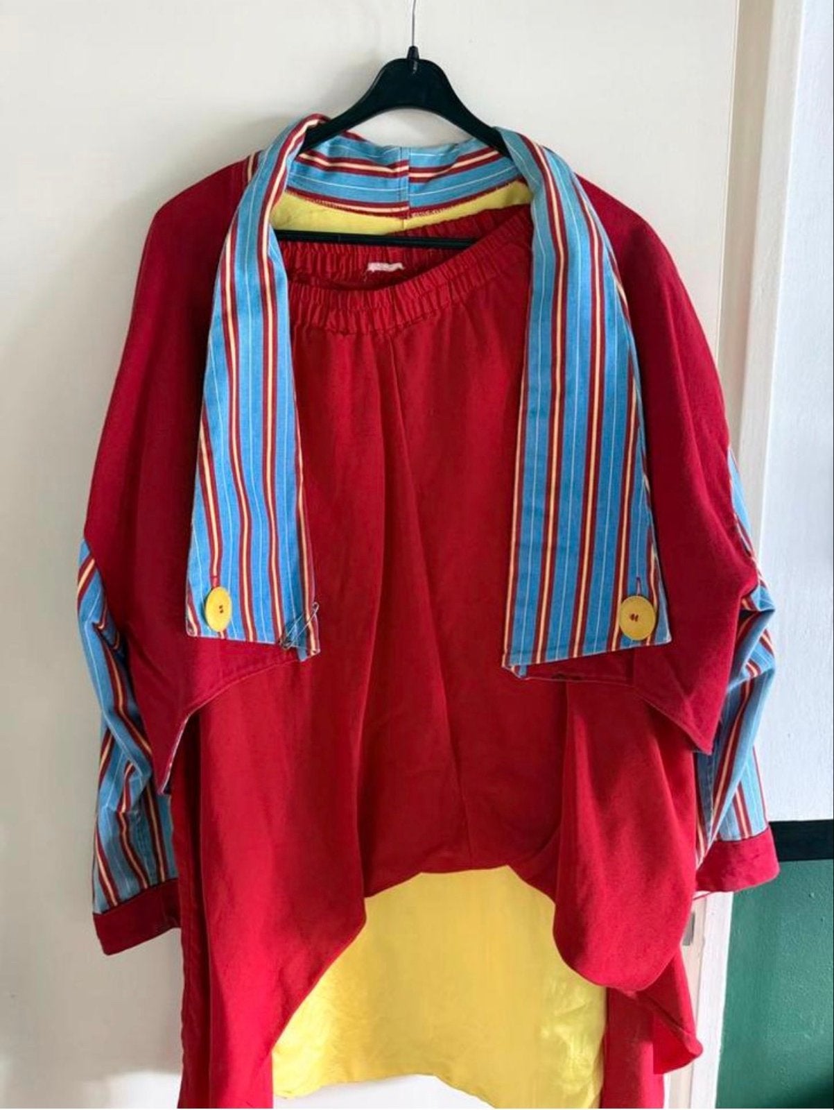Clownsjas - Kleurrijke Jas voor Feestjes en Verkleedpartijen, Ophalen, Gebruikt, Bovenkleding