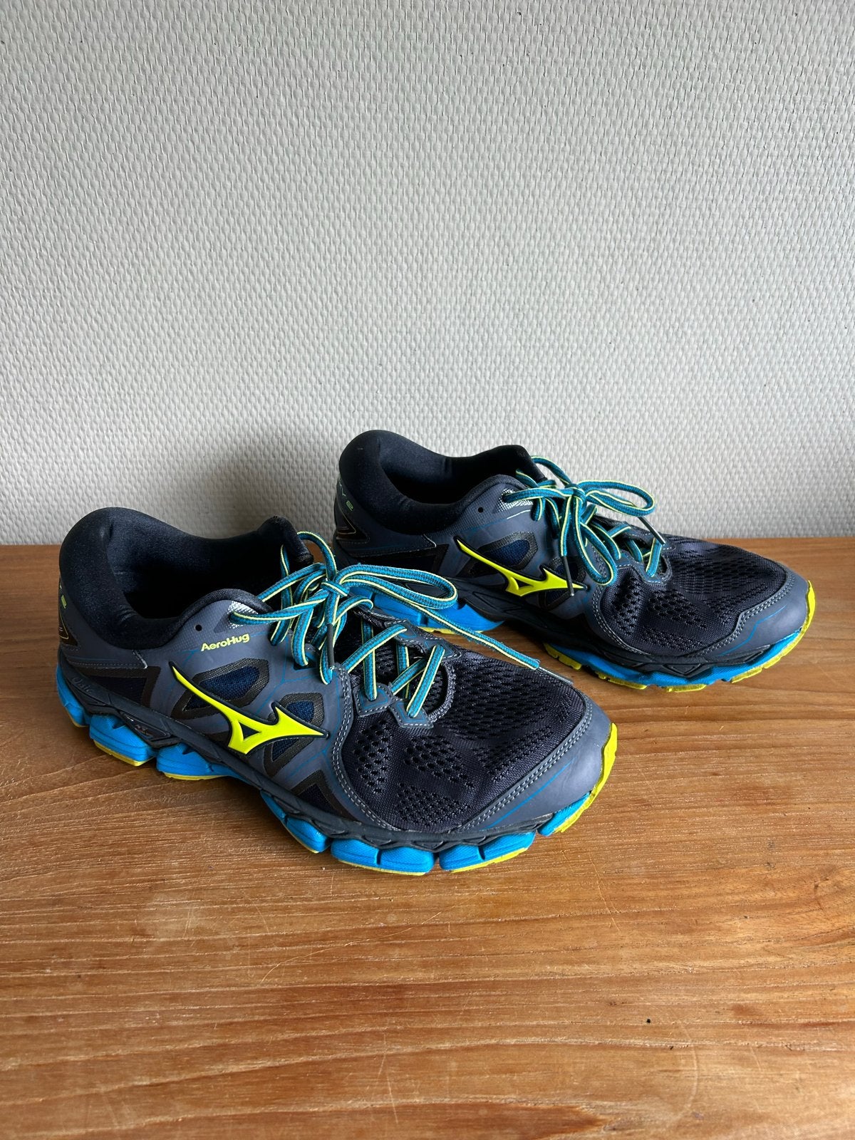Mizuno Wave Sky 2 hardloopschoenen - Maat 44, Overige merken, Gebruikt, Hardloopschoenen, Ophalen of Verzenden