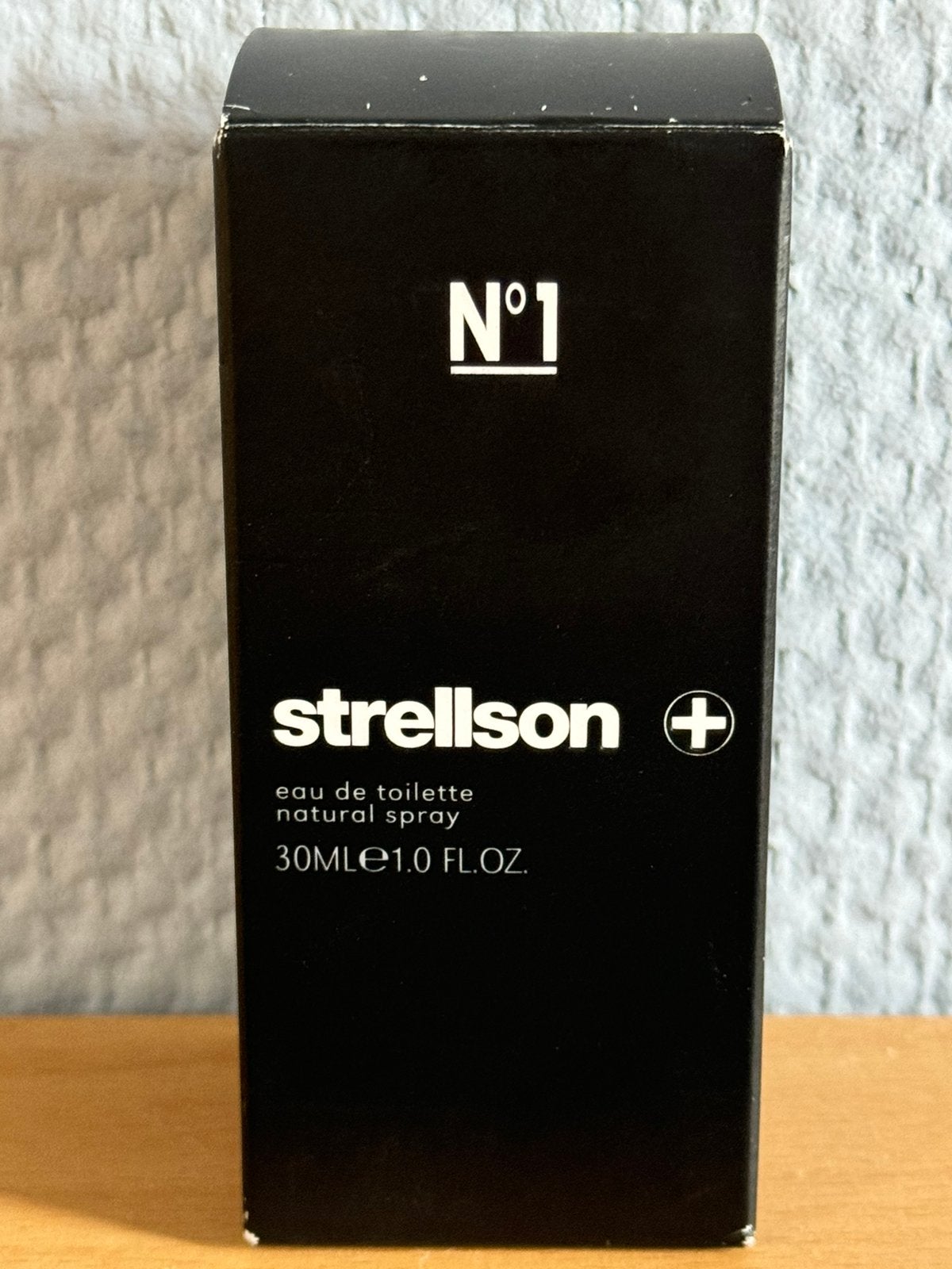 Strellson No 1 by Strellson 30ml met extra’s Mooie Set, Ophalen of Verzenden, Zo goed als nieuw, Parfumfles, Gevuld