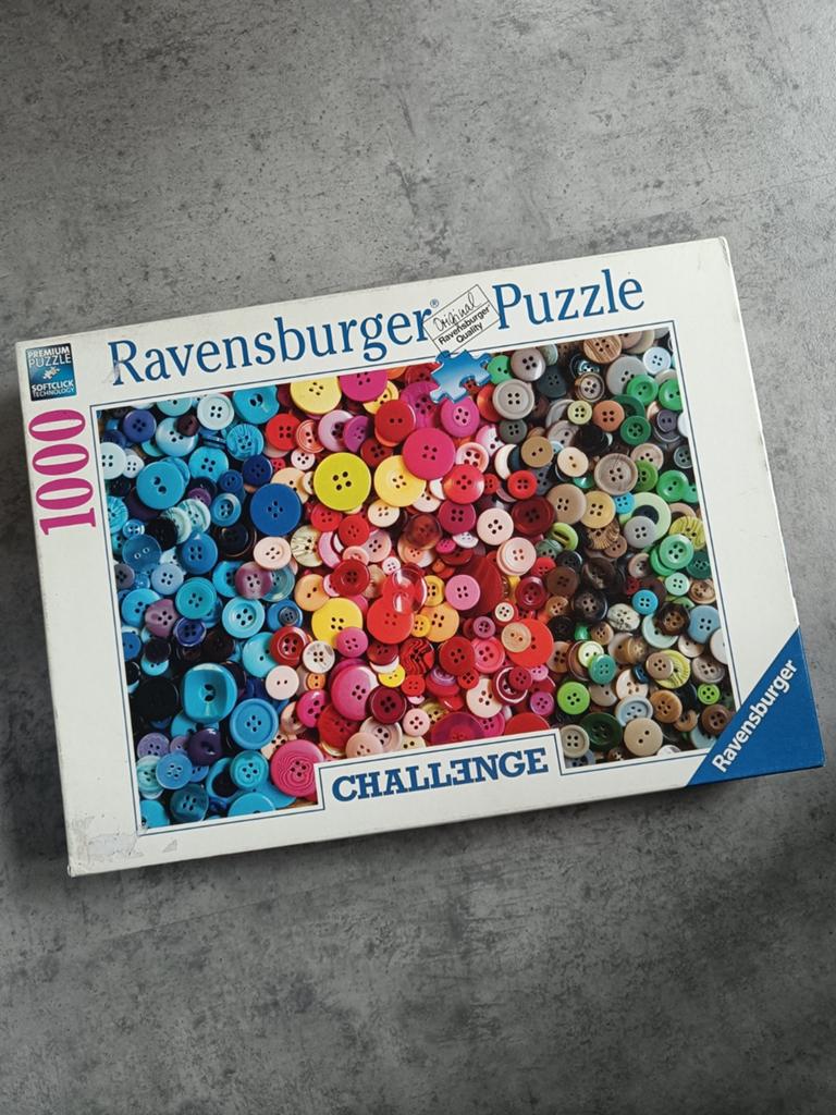 Puzzel kleurrijke knopen, 1000 stukjes, Ophalen of Verzenden, 500 t/m 1500 stukjes, Zo goed als nieuw, Legpuzzel