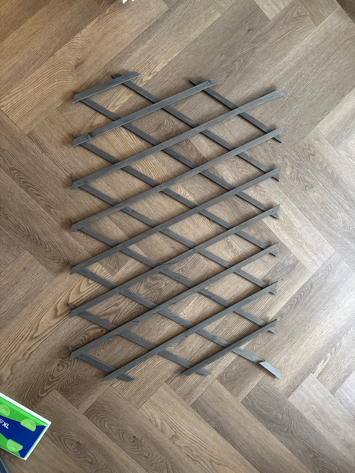 Uitschuifbaar houten hekwerk - Grijs, Tuin en Terras, Ophalen, Gebruikt, Hout, Tuinhek