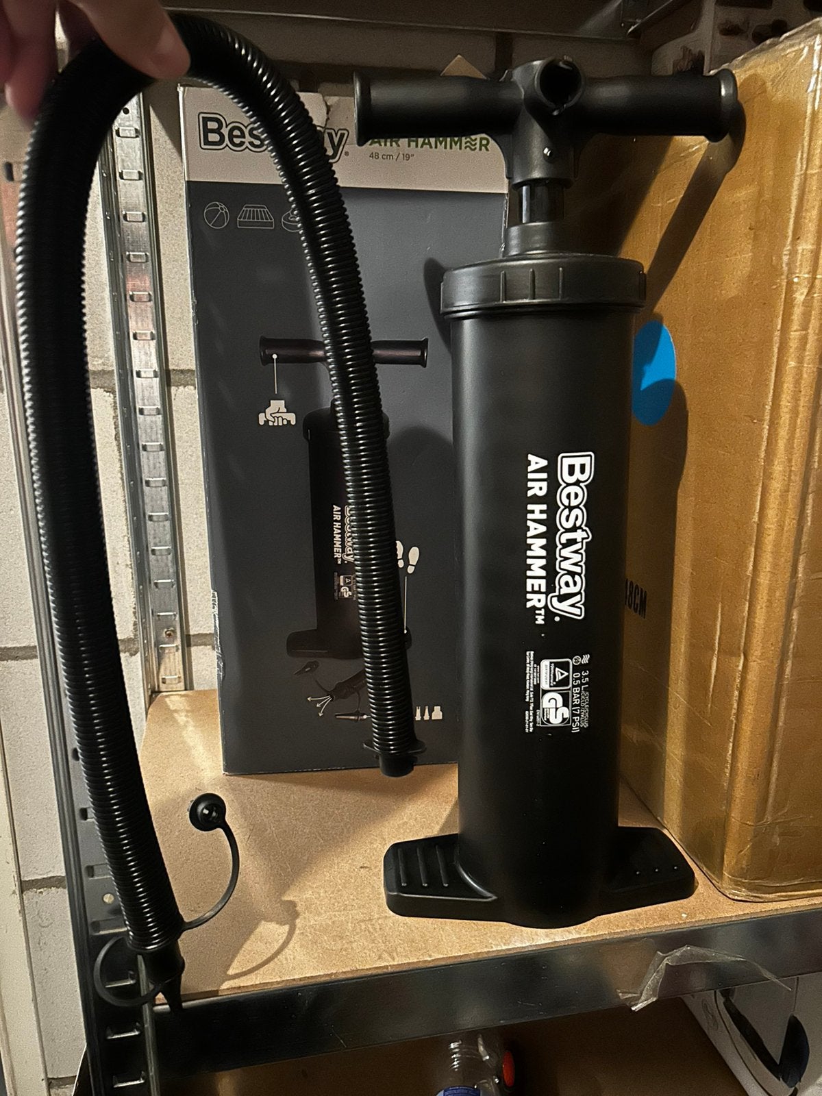 Air Hammer, Ophalen, Zo goed als nieuw