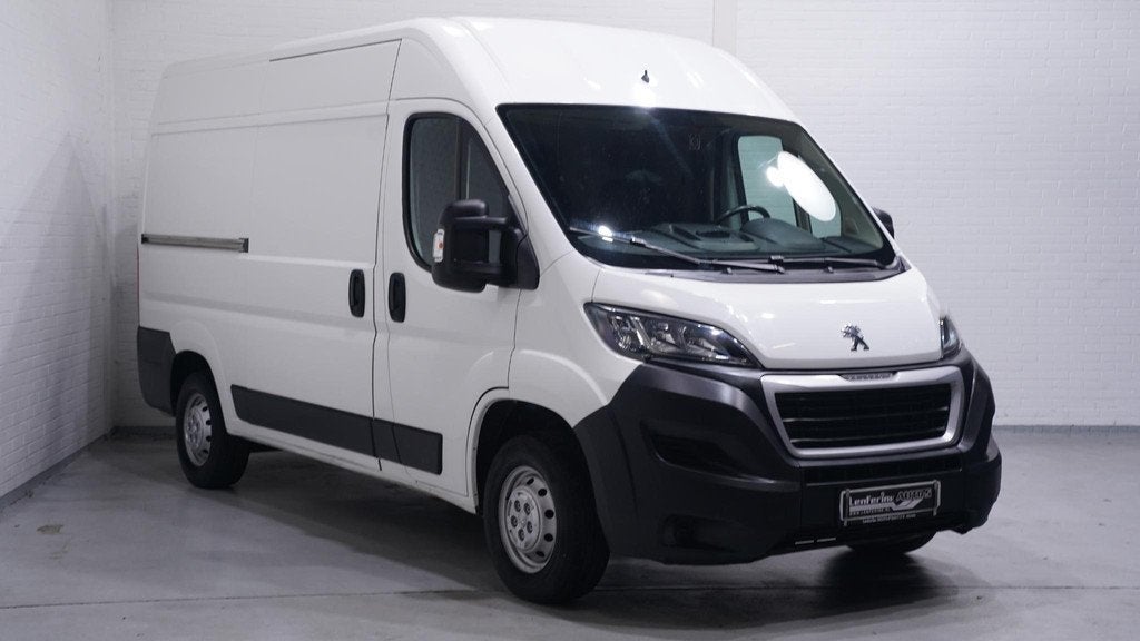 Peugeot Boxer 2.0 BlueHDI 130 pk L2H2 Premium Airco Cruise C, Auto's, Voorwielaandrijving, Stof, Gebruikt, 4 cilinders