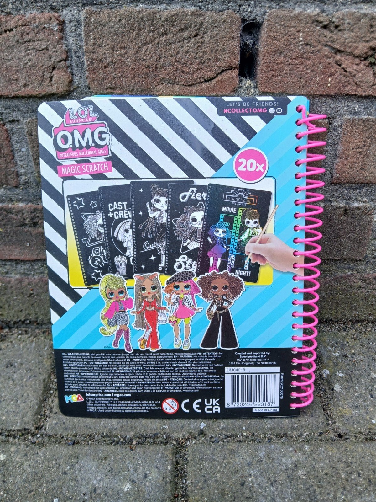 LOL Surprise OMG Magic Scratch boek - 20x kraskaarten, Ophalen of Verzenden, Nieuw, Knutselen