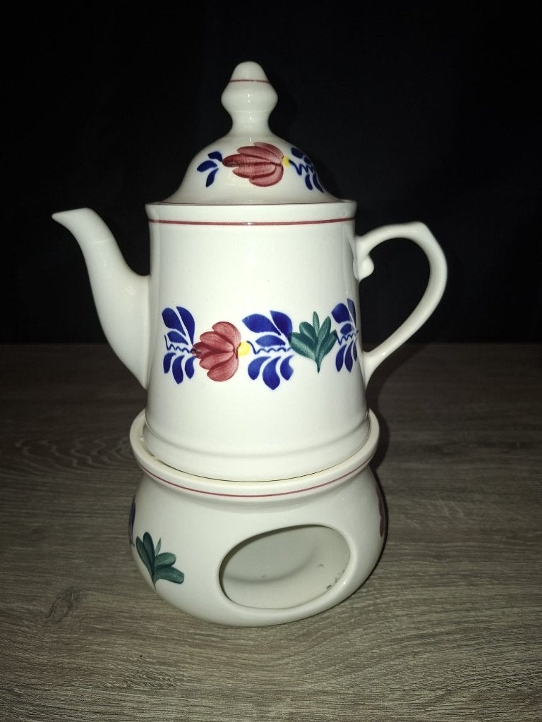 Dit is een Boerenbont servies van het merk Boch Belgium.D, Ophalen, Overige merken, Zo goed als nieuw, Aardewerk
