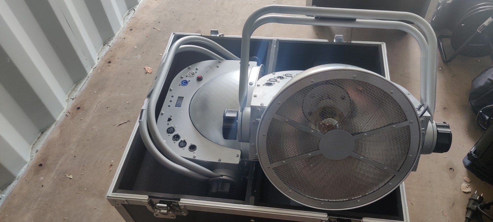 2x Showtec Vintage Blaze33 LED in kist met adapters, Ophalen, Zo goed als nieuw, Licht, Kleur