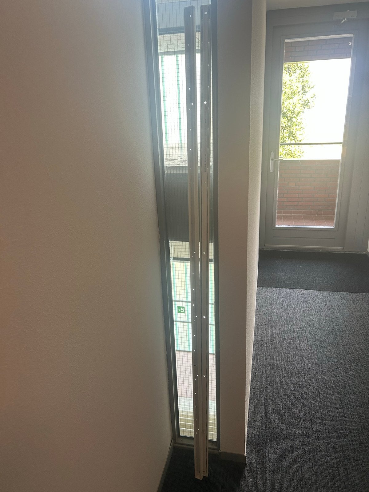 Witte metalen droogrek, 2 meter lang, 4 rekken, aan muur, Tuin en Terras, Ophalen, Gebruikt, Wasrek