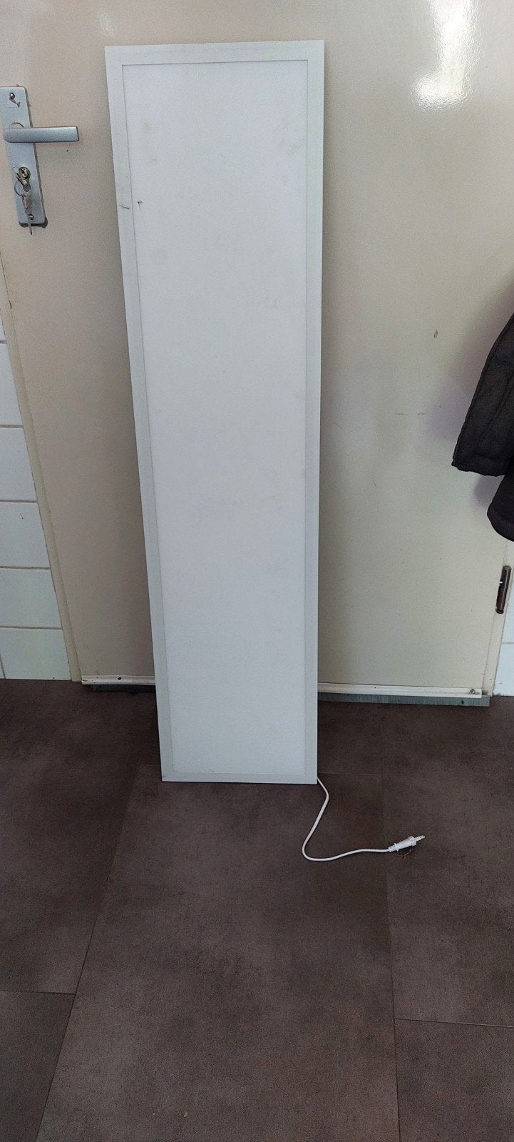 Led systeempl. lamp 29,5x 119 cm  20 stuks. €10,00 per stuk, Ophalen, E27 (groot), Led-lamp