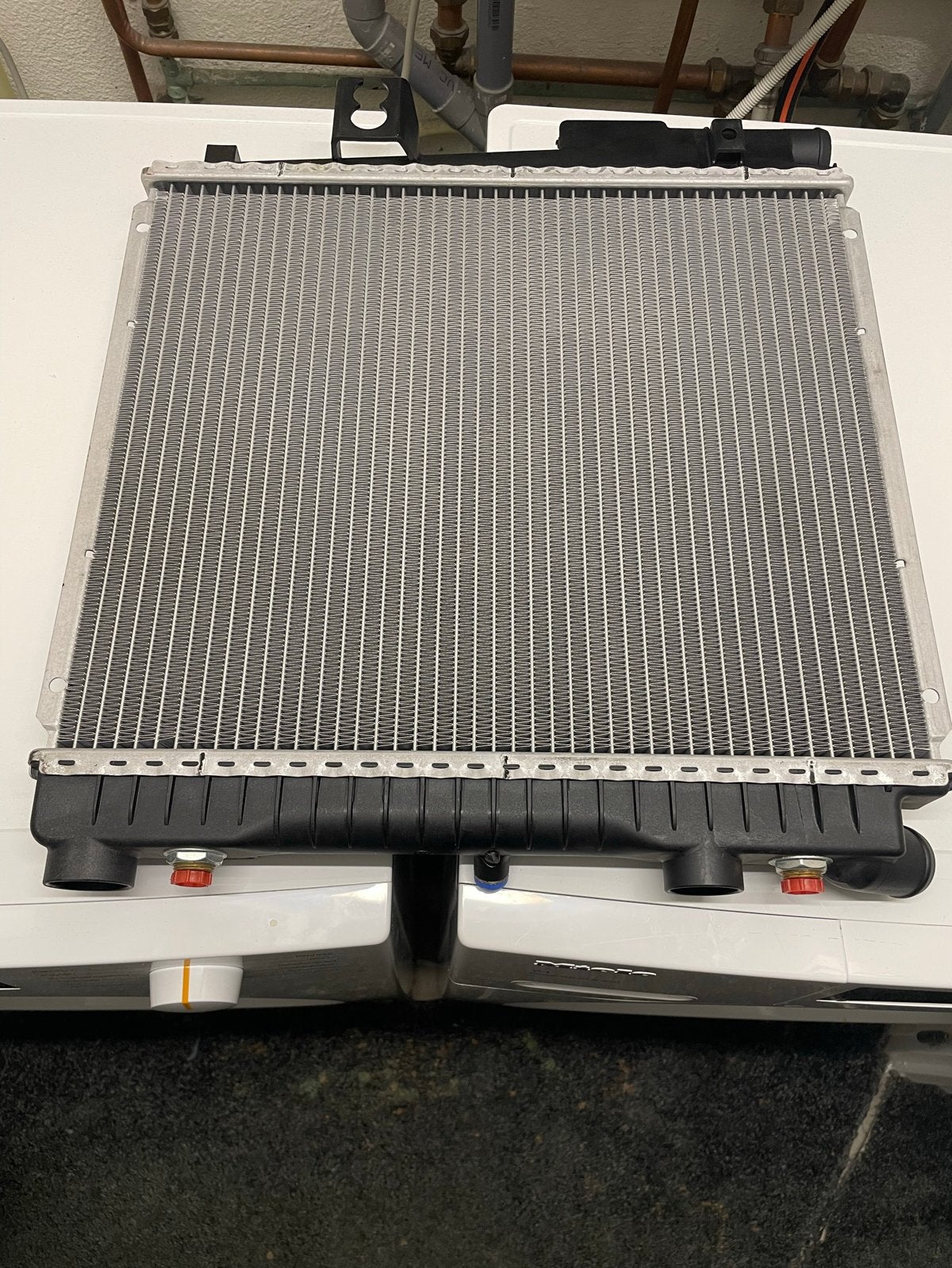 BEHR Radiateur met oliekoeler BMW E30 320i Automatic 1986, Auto-onderdelen, Ophalen of Verzenden, BMW