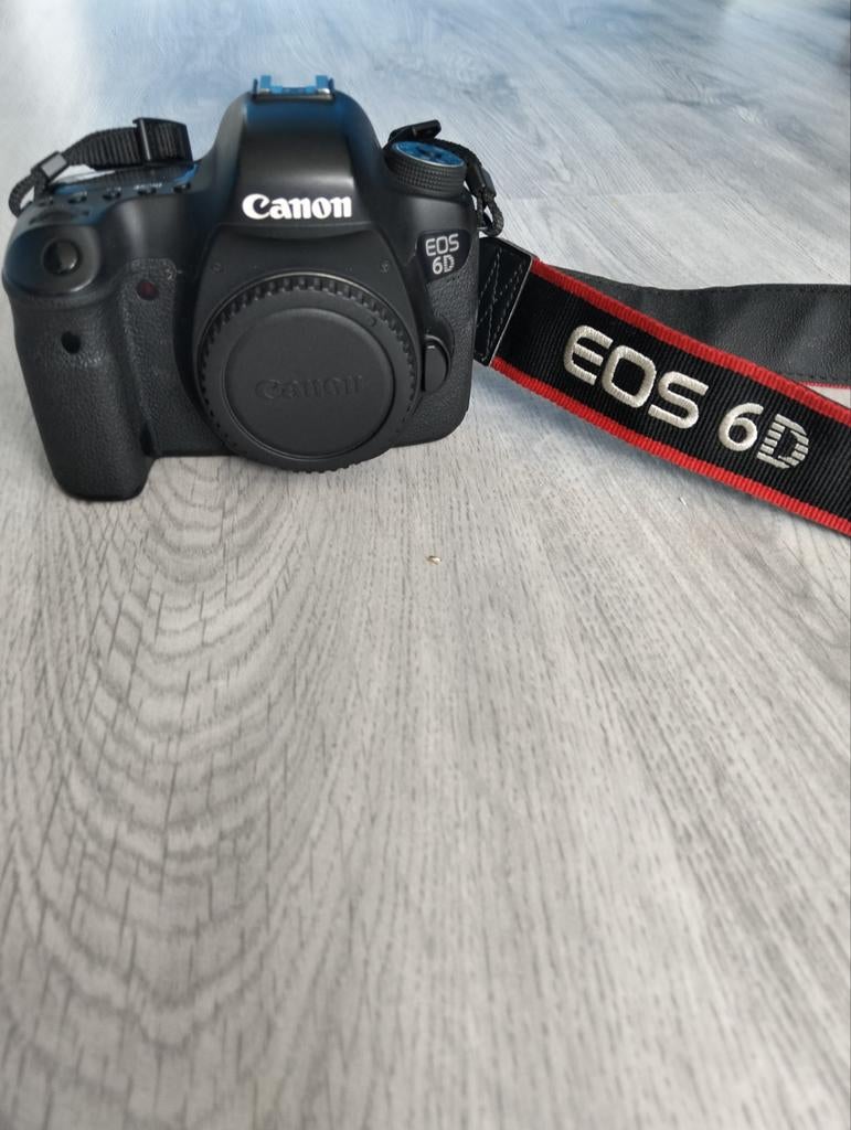 Canon EOS 6D spiegelreflexcamera met oplader, Audio, Tv en Foto, Fotocamera's Digitaal, Gebruikt, Spiegelreflex, Canon, Geen optische zoom