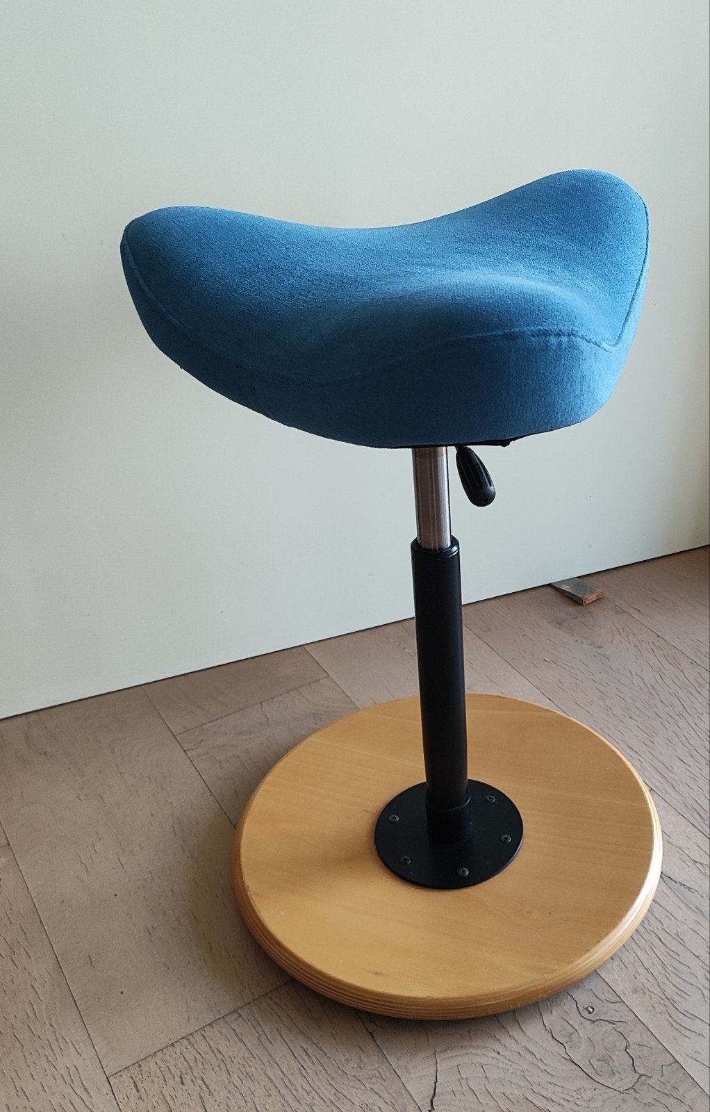 Stokke/Variér Move. Ergonomische kruk - Zo goed als nieuw, Blauw, Ophalen of Verzenden, Zo goed als nieuw, Ergonomisch, Modern