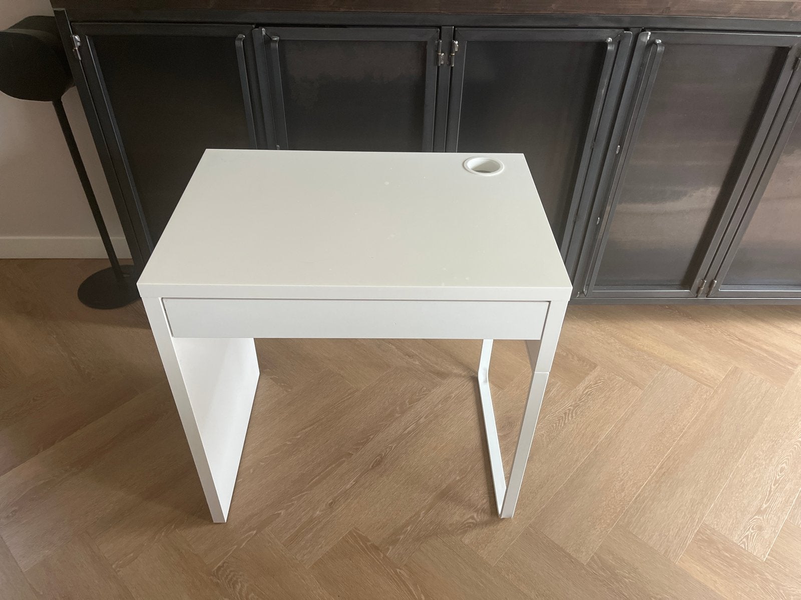 IKEA MICKE Bureau wit 73x50 cm, Ophalen, Met lades, Spaanplaat of MDF, Zo goed als nieuw