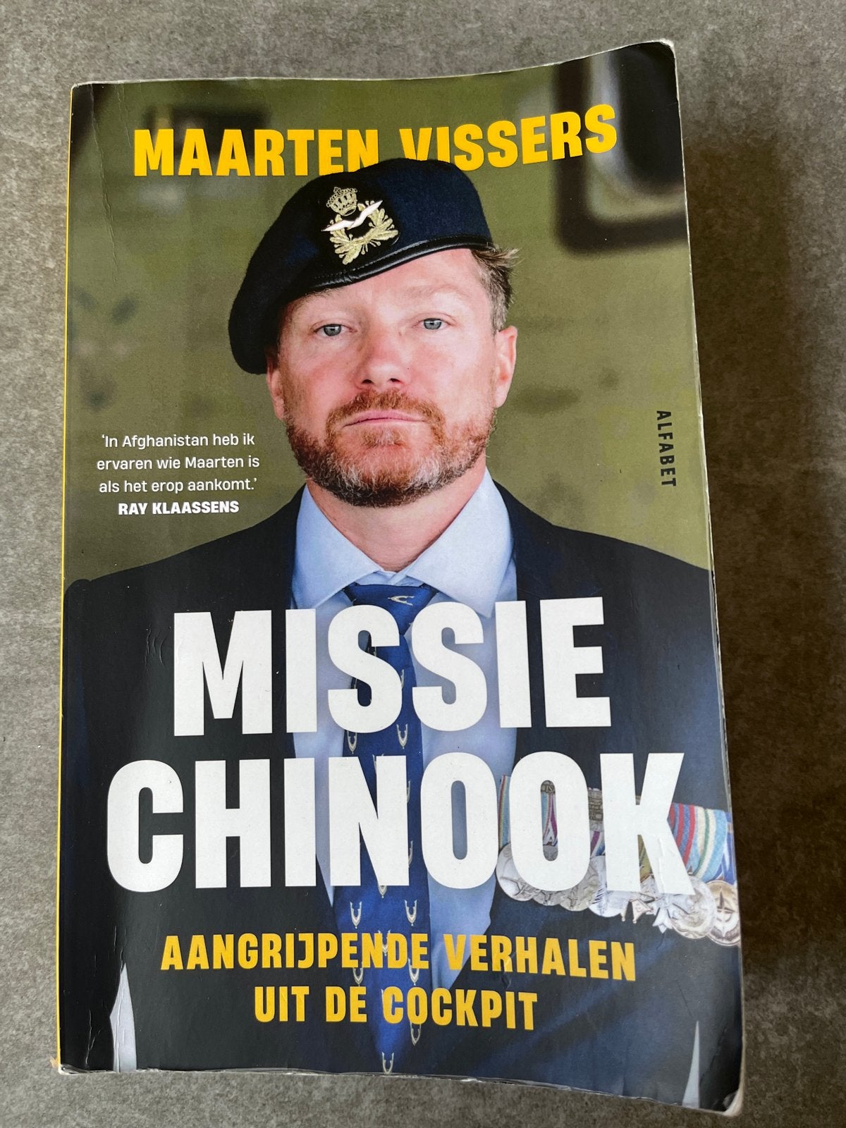 Missie Chinook - Maarten Vissers (Boek), Ophalen of Verzenden, 1945 tot heden, Gelezen, Luchtmacht