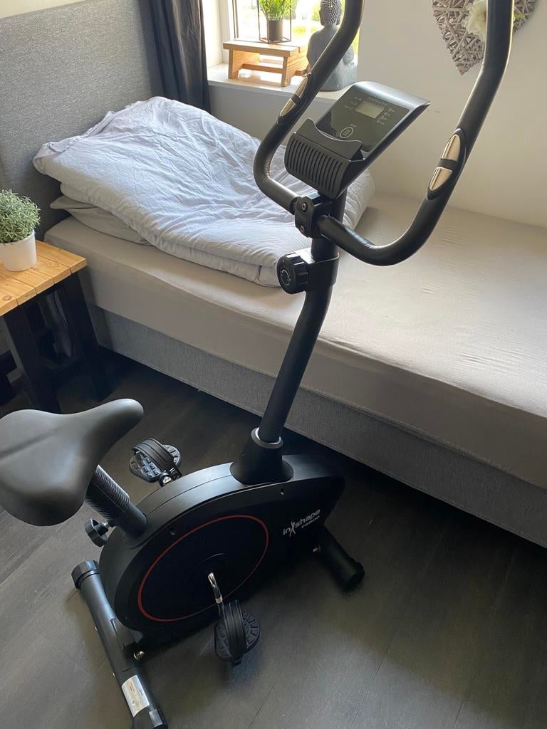 In shape hometrainer, Sport en Fitness, Fitnessapparatuur, Ophalen, Zo goed als nieuw, Hometrainer