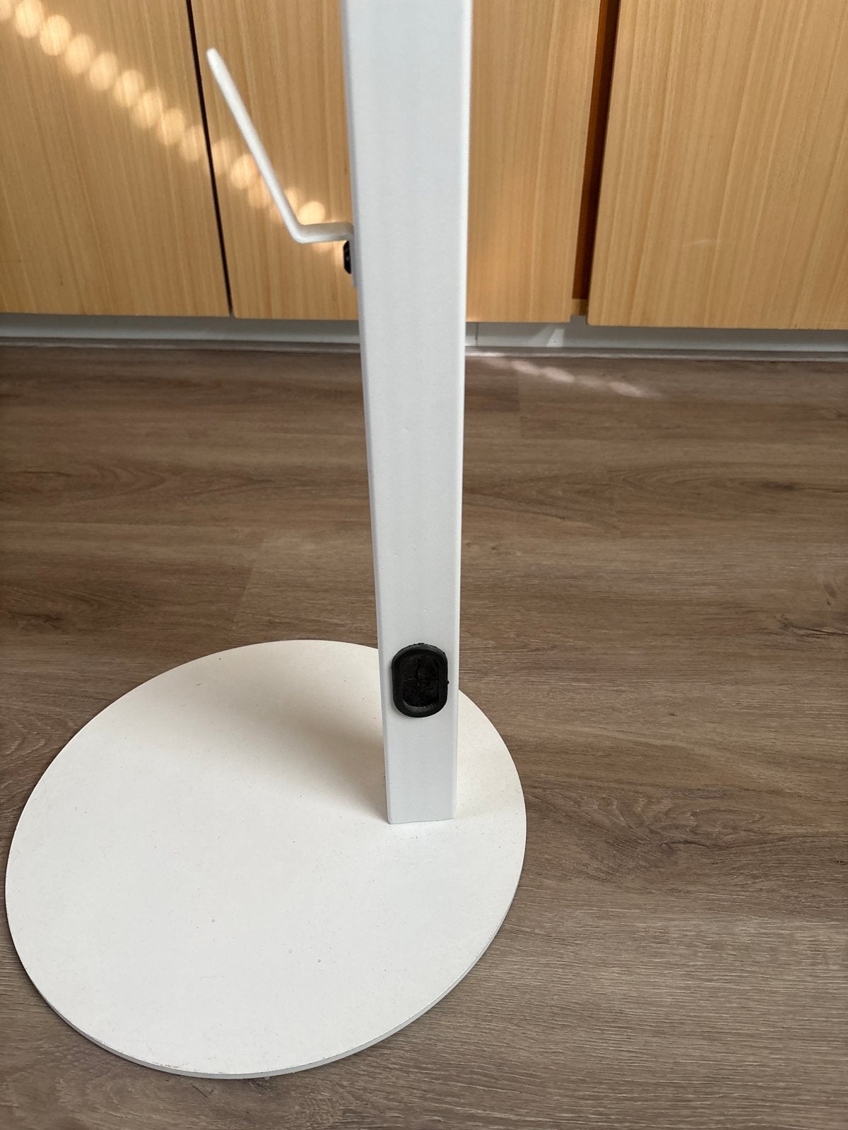 Foto 4 van Witte staander voor Dyson