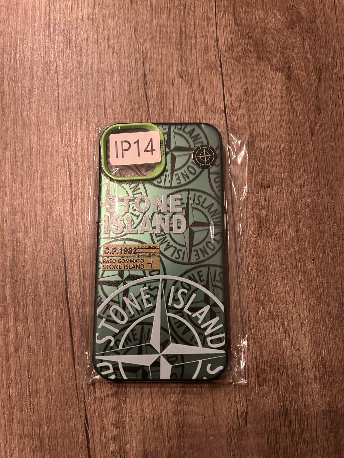 Stone Island Hoesje voor iPhone 14 - Groen, Telecommunicatie, Kunststof, IPhone 14, Nieuw, Hoesje of Tasje