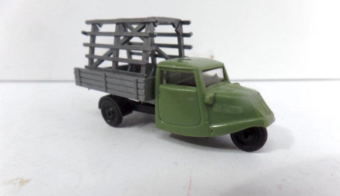 Vintage Praline Germany driewieler vrachtwagen, Ophalen of Verzenden, Gebruikt, Bus of Vrachtwagen, Overige merken