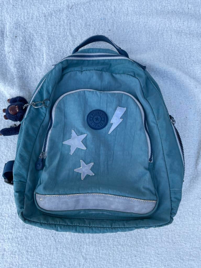 Kipling Schooltas - Blauw met sterren en bliksemschichten, Gebruikt, Ophalen of Verzenden, 30 tot 40 cm, Minder dan 30 cm