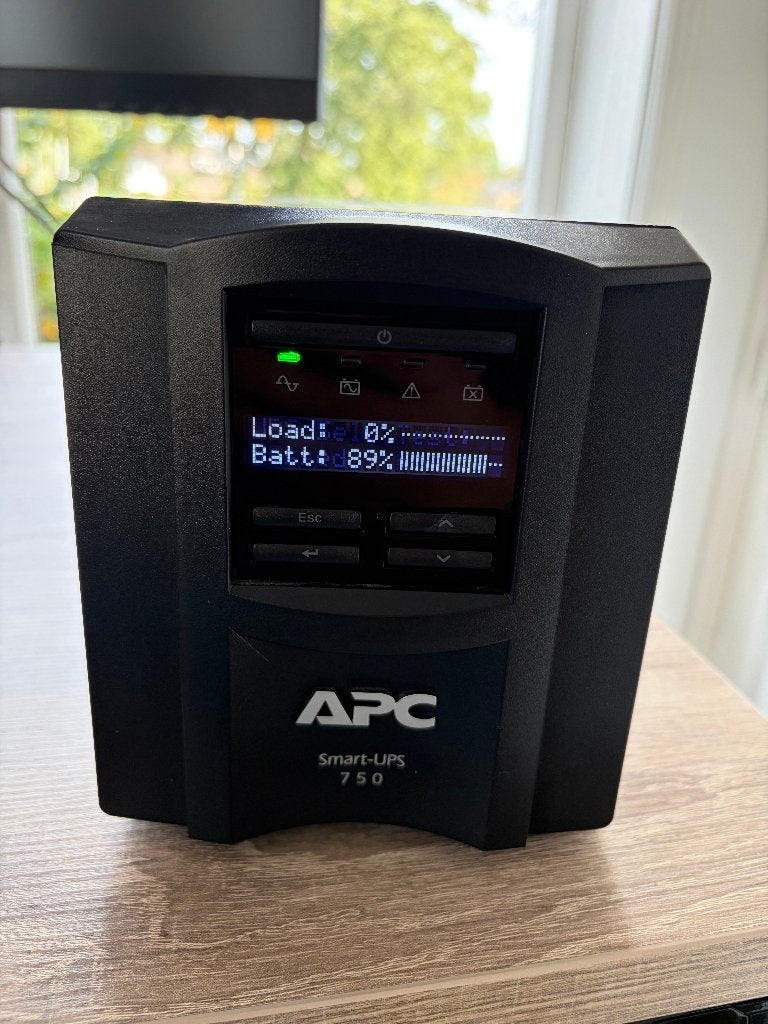 APC Smart-UPS 750, Ophalen of Verzenden, Gebruikt