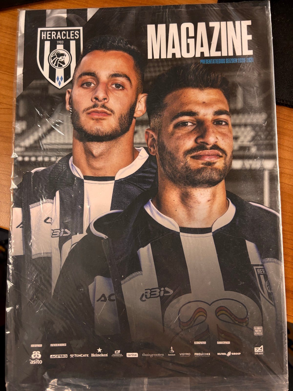 Heracles Almelo Magazine Presentatiegids Seizoen 2020-2021, Verzamelen, Ophalen of Verzenden, Zo goed als nieuw