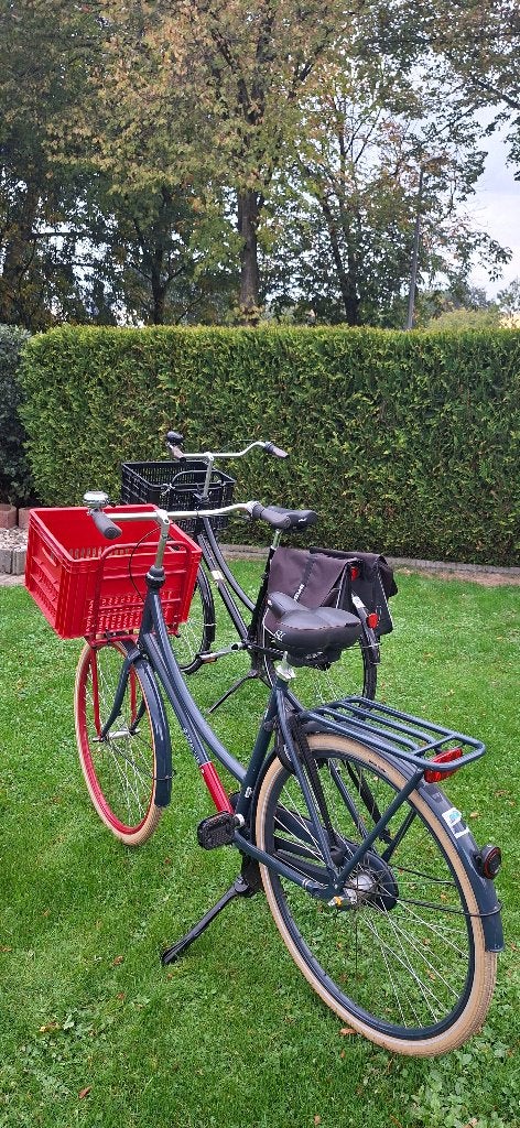 Damesfietsen Batavus en Sparta, Ophalen, Zo goed als nieuw, Terugtraprem, Batavus
